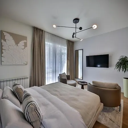 Zigzag Waterfront Scala *